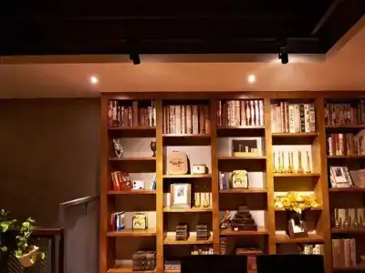 James Joyce Coffetel Guangzhou Xiaoping Metro Station - 11