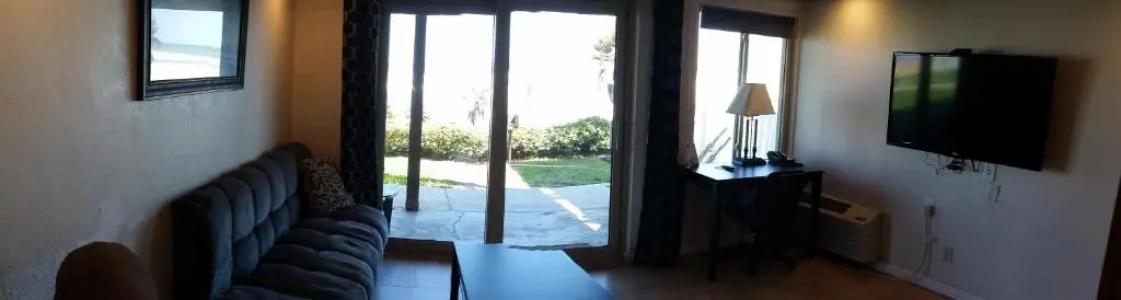Driftwood Beach Motel - 221