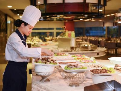 Novotel Suites Hanoi - 11