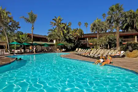 Catamaran Resort and Spa - 12