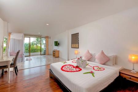 Club Bamboo Boutique Patong Beach Resort - 218