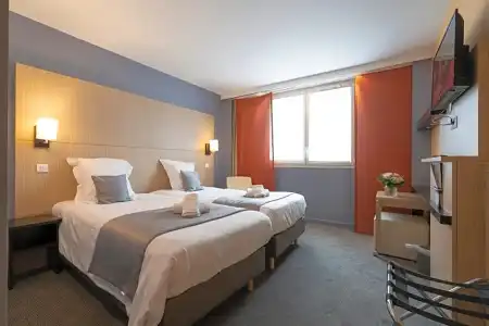 Hôtel Red Fox - 56