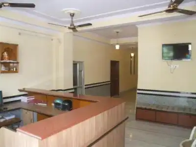 Chit Chat Palace - 12