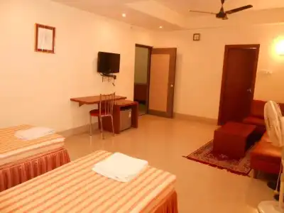 Executive Tower - 125