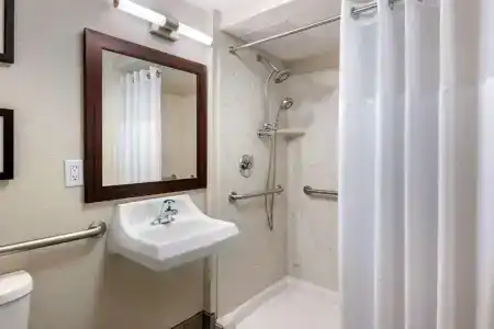 Comfort Inn & Suites Daytona Beach Oceanfront - 12