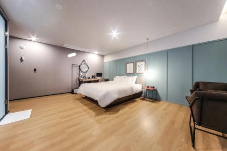 Dynamic Guesthouse - 24