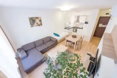 Prince Apartments - 44
