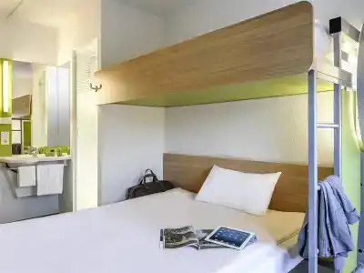Ibis Budget Salzburg Airport - Self-Check-IN - 4