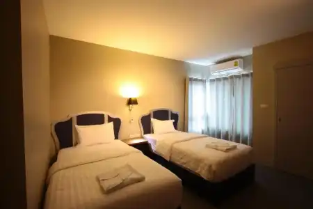 Hub Hua Hin 57 - 72