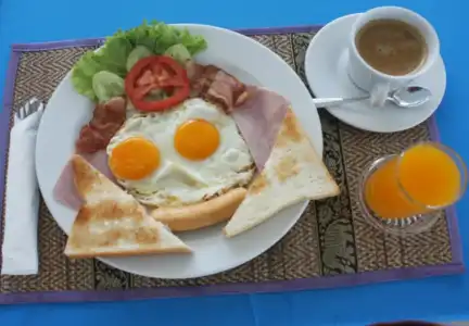 Baan Lukkan Patong Resort - 11