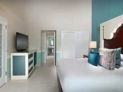 Ocean Key Resort - A Noble House Resort - 204