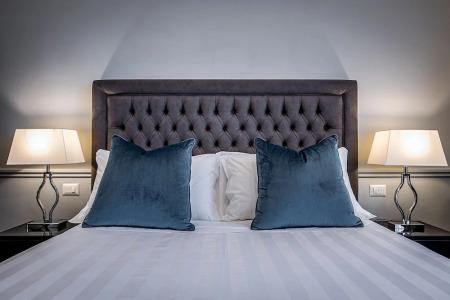 Ungherese Small Luxury - 33