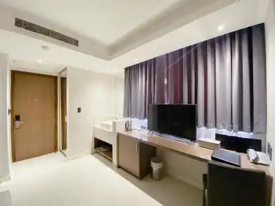 The Luxe - 101