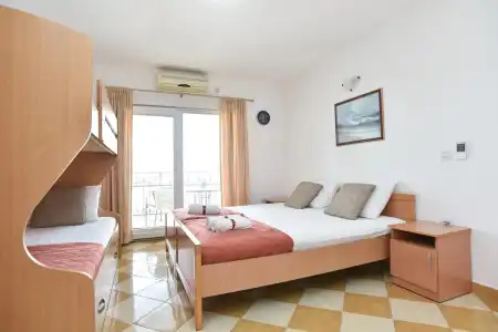 D&D Apartments - 180