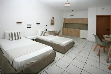 Iraklis Studios & Apartments - 75