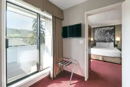 Quality Inn & Suites - 7