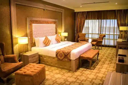 Sapphire Plaza - 35