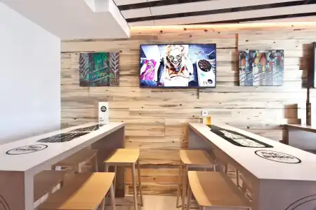 Ryans La Marina - 22