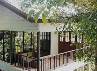 Rock And Treehouse Resort - 7