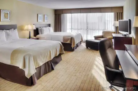 Holiday Inn Toronto Airport East by IHG - 3