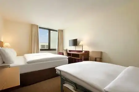 Ramada by Wyndham Nuernberg Parkhotel - 29