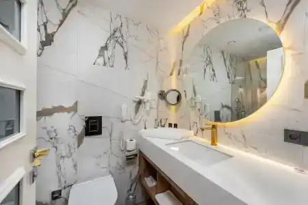 Elite Luxury Suite & Spa - 54