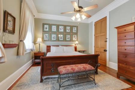 Elysian Fields Inn - 20