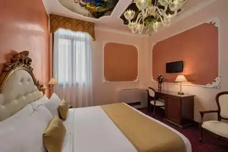 Pausania - 94
