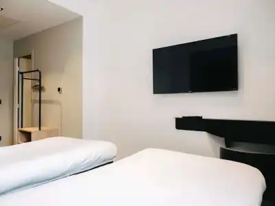 Ibis Rouen Centre Rive Droite Pasteur - 52