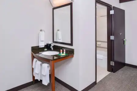 Hyatt Place Chesapeake Greenbrier - 7