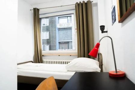 Station Hostel For Backpackers - 49