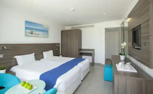 Limanaki Beach - 95