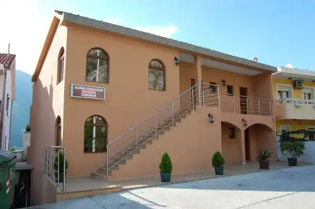 Apartments Dobrotski Dvori - 1