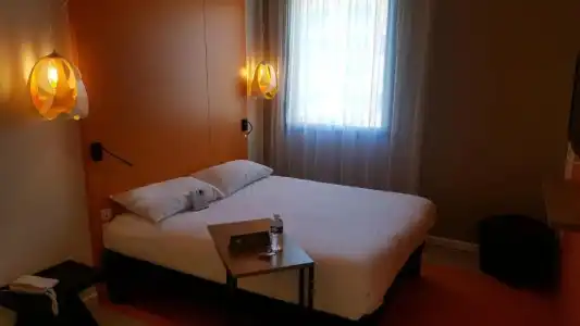 ibis Styles Nimes Gare Centre - 62