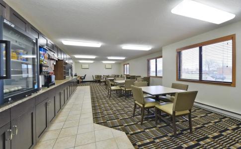 Americas Best Value Inn and Suites Bismarck - 21