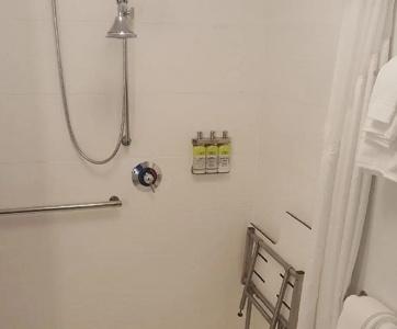 Holiday Inn Express & Suites Louisville Downtown by IHG - 70