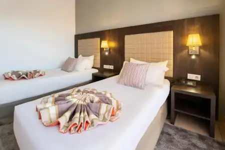 Zephyr Club Resort and Spa - 25