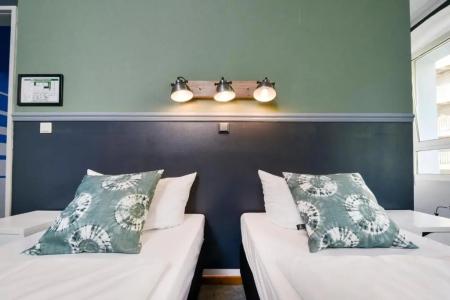 Old Town Hostel - 33