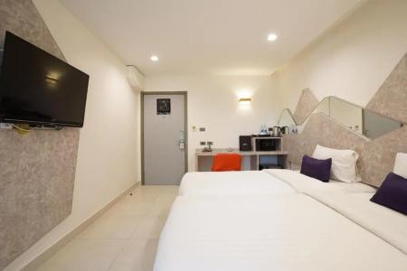 Spittze Pratunam - 3