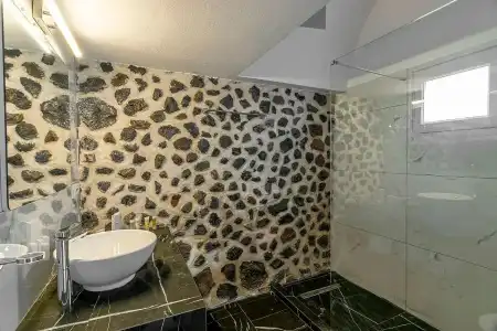 Phaos Santorini Suites - 10