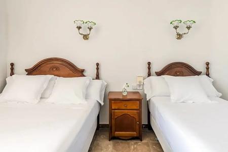 Medium Romantic - 41