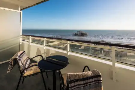 Holiday Inn Brighton Seafront by IHG - 100