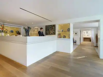 Ambassade - 1