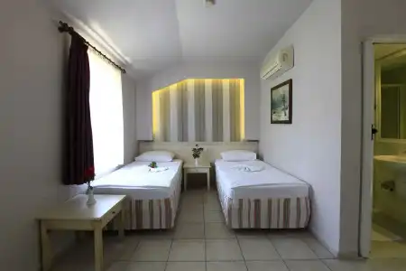 Leda Beach - 3