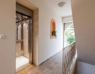 Andreolas Luxury Suites - 15