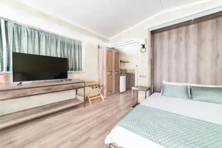 Castle Franco Suites - 3