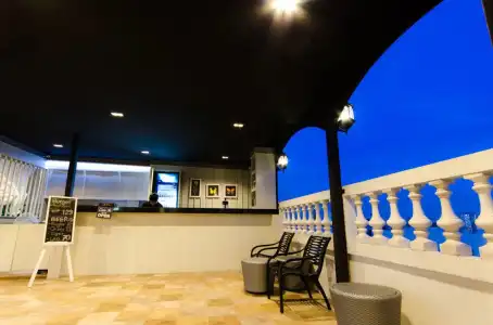 Violet Tower at Khaosan Palace - 10