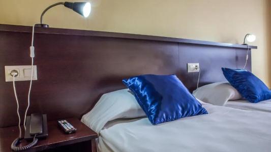 Hostal Hotil - 43