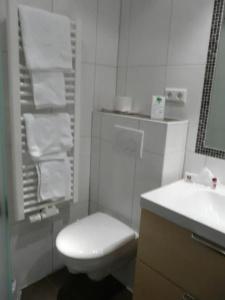 Roter Hahn - Bed & Breakfast - 24