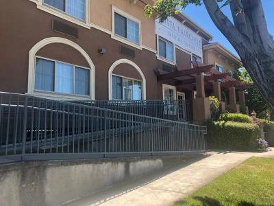 Holiday Inn Express & Suites Mountain View Silicon Valley by IHG - 36